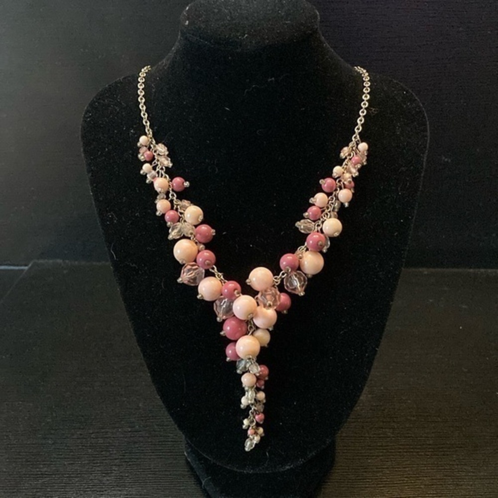 Elegant Pink and Gold Beaded Necklace